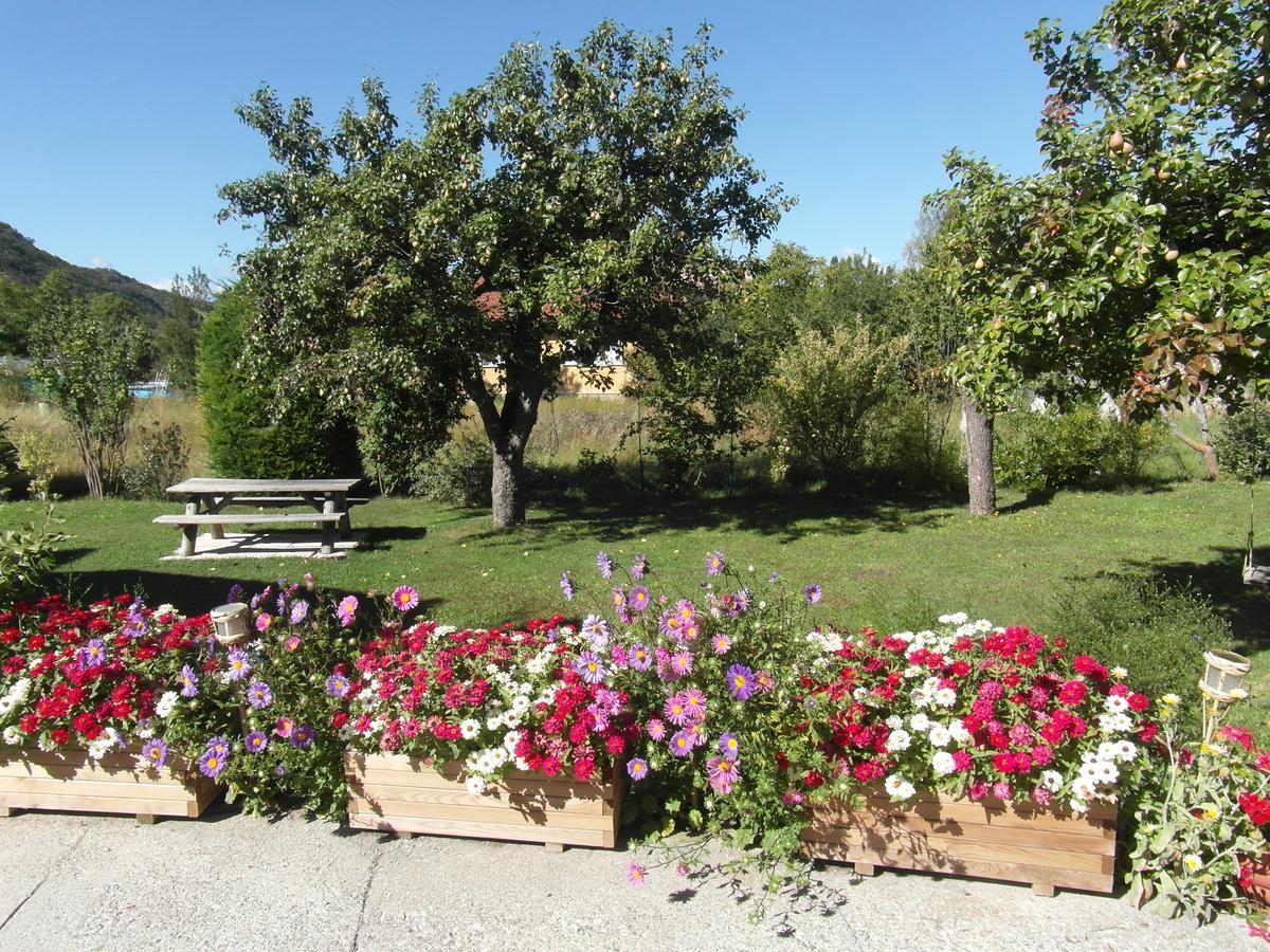 Au Vieux Tilleul Bed & Breakfast Veynes Екстериор снимка