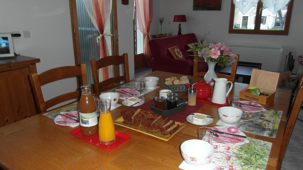 Au Vieux Tilleul Bed & Breakfast Veynes Екстериор снимка