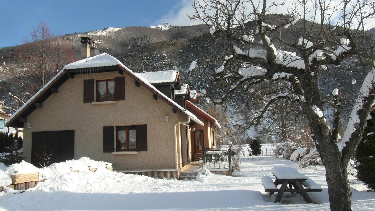 Au Vieux Tilleul Bed & Breakfast Veynes Екстериор снимка