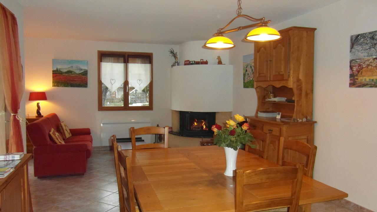 Au Vieux Tilleul Bed & Breakfast Veynes Екстериор снимка